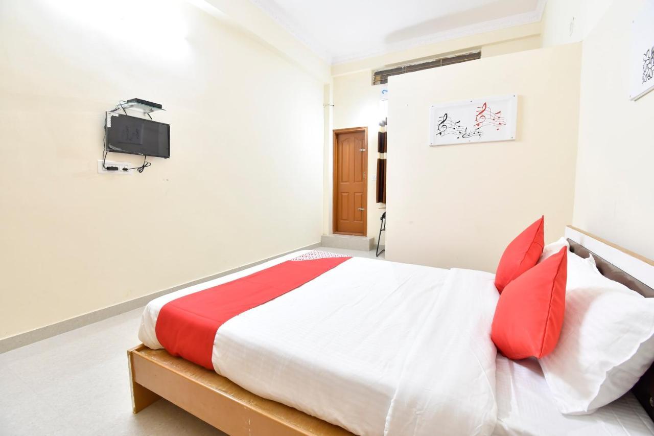 Oyo 44065 Sri Krishna Nilaya Hotel Bangalore Bagian luar foto